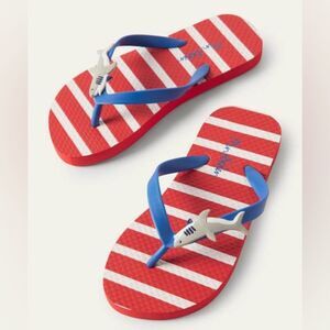 Mini Boden Kids Red Blue Striped Shark Flip Flops Sandals. Toddler 10. NEW.